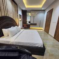 The Breeze Apartment