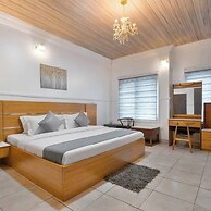 The Breeze Apartment