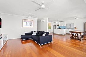 Beachfront Luxury 3 Beds With Ocean View Balcony