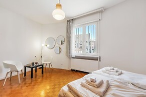 The Arco Round House