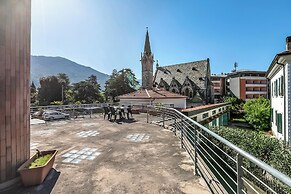 The Arco Round House