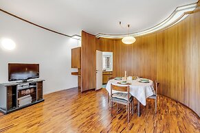 The Arco Round House