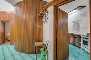 The Arco Round House