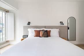 Lapa Diplomatic Flat 0 3 by Feel Lisboa
