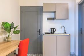 Stairway - Cozy Studios In Mar Mikhael