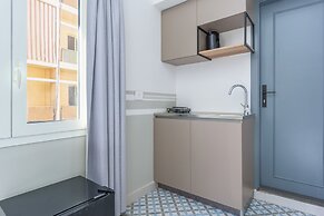 Stairway - Cozy Studios In Mar Mikhael