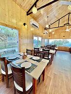 Hilltop Haven Hotel And Resort
