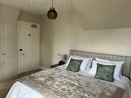 Glen Lyon Lodge Bed & Breakfast