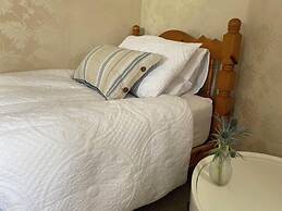 Glen Lyon Lodge Bed & Breakfast