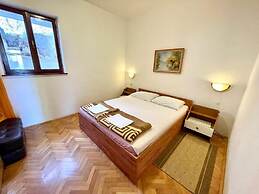 Apartment Luky 1