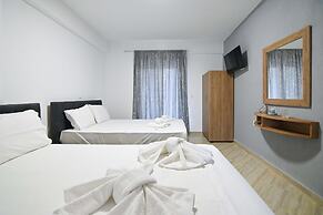 Aigli Garden Getaway, Steps From Vrasna Beach