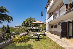 The Wave - Apt With Seaview and Garden