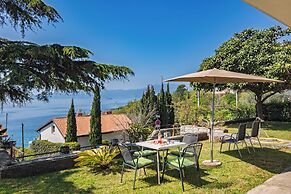 The Wave - Apt With Seaview and Garden