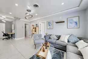 3 Mi to Beach & Boardwalk: Hollywood Spa House