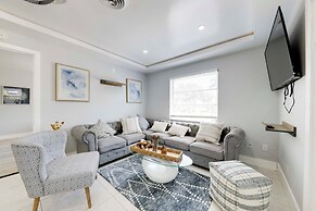 3 Mi to Beach & Boardwalk: Hollywood Spa House