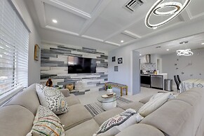 3 Mi to Beach & Boardwalk: Hollywood Spa House