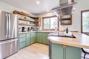 Steps to Crystal River: Hideaway w/ Mountain Views