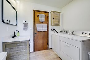 Steps to Crystal River: Hideaway w/ Mountain Views