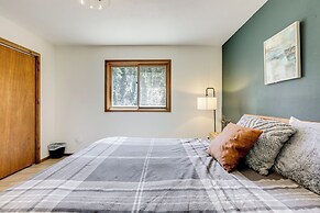 Steps to Crystal River: Hideaway w/ Mountain Views