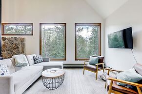 Steps to Crystal River: Hideaway w/ Mountain Views