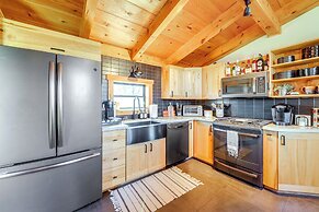 Kayak, Grill & Relax: Bo's Hideaway on Leland Pond