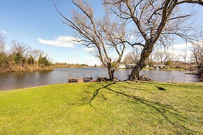 Kayak, Grill & Relax: Bo's Hideaway on Leland Pond