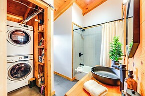 Kayak, Grill & Relax: Bo's Hideaway on Leland Pond