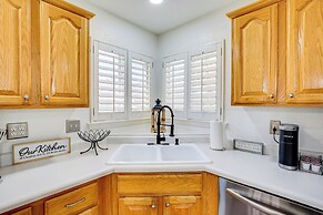 Patio, Pool & Spa: Family Retreat in Horizon City!