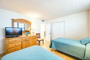 Beachfront Marco Island Condo w/ Stunning Views