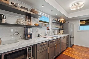 2 Mi to Hana Hwy: Haiku Home w/ Ocean Views!