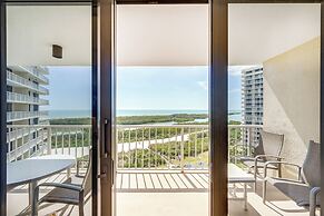 Sunset View & On Beach: Marco Island Condo