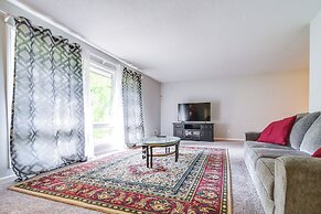 2 Mi to Dtwn: Spacious Home in Cary w/ Deck