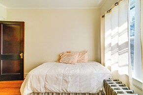 9 Mi to New River Gorge: Spacious Retreat w/ Porch