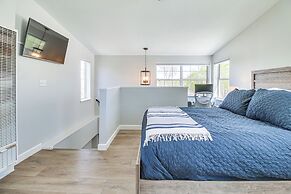 Walk to Dtwn Show Low: Townhome w/ Balcony