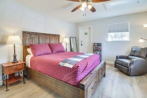 Walk to Dtwn Show Low: Townhome w/ Balcony