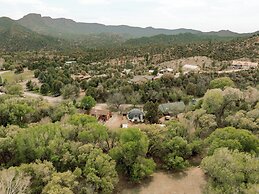 Family Getaway: 'foxwood Cottage' in Star Valley!