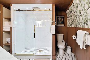 Family Getaway: 'foxwood Cottage' in Star Valley!