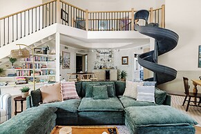 Family Getaway: 'foxwood Cottage' in Star Valley!