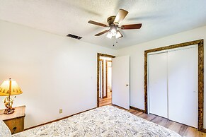 Sierra Serenity: Scenic Mtn Escape w/ Game Room