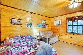Cedar Falls Cabins #6: Hillside w/ Views!