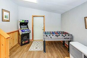 16-acre Plot: Peaceful Cabin in Fairbanks!