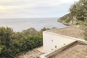 House Overlooking the bay - Seaview