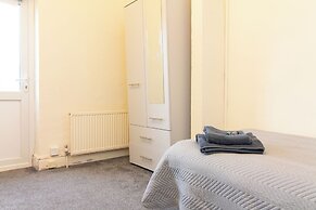 Thornbury Guest House Room 5