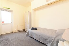 Thornbury Guest House Room 5