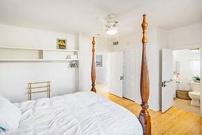 100 Steps to Sand Private Deck BBQ Beach Gear