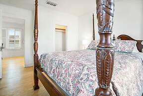 100 Steps to Sand Private Deck BBQ Beach Gear