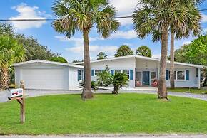 Heated Pool Mini Golf Walk to Beach Beach Gear