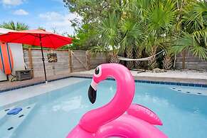 Heated Pool Mini Golf Walk to Beach Beach Gear