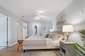 Heated Pool Mini Golf Walk to Beach Beach Gear