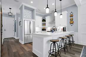 Downtown St Augustine Steps to Ice Plant Upscale